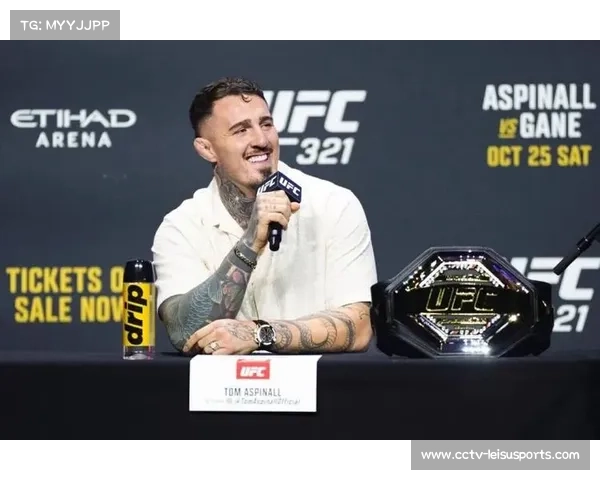 琼斯与史蒂文森合练,隔空警告汤姆・阿斯皮纳尔